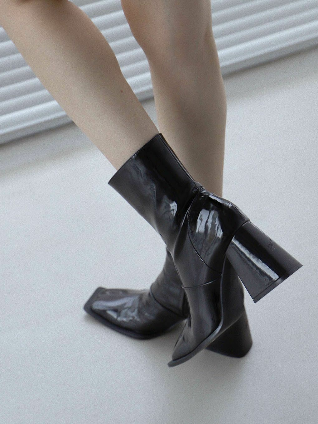 enamel square short boots