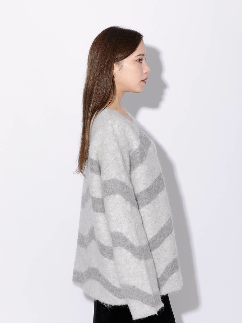 新しいスタイル MELT THE LADY logo nuance knit 黒×白 ニット