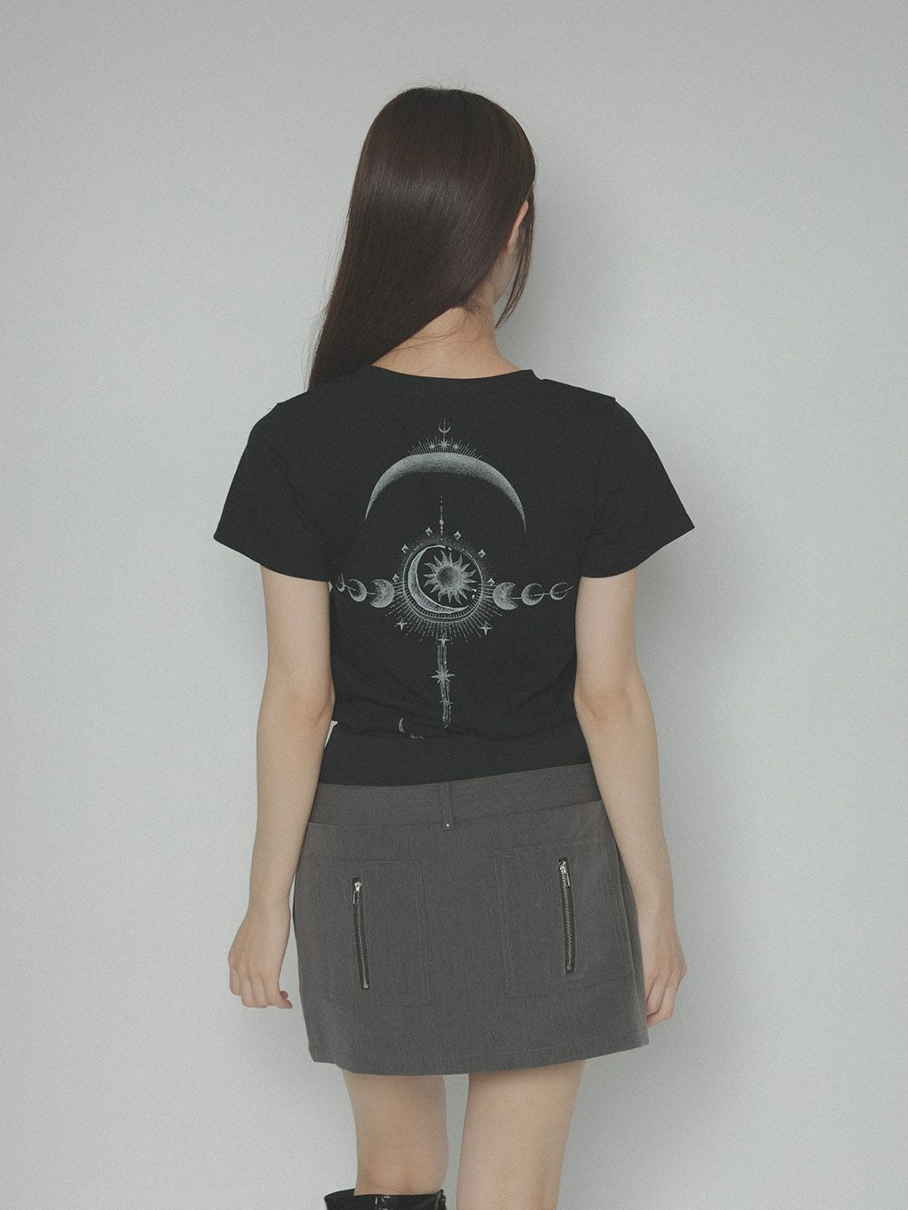 ネット店 melt the lady horoscope T-shirt(cropped) - トップス